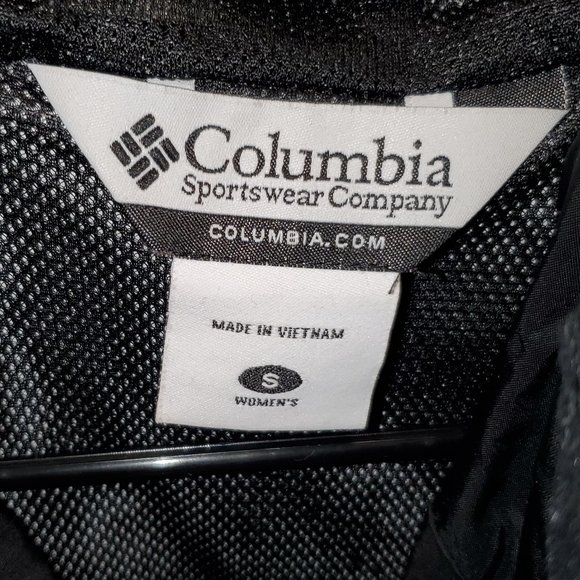 Columbia Women's Small Light Weight Omni-Tech Rain Jacket - Picture 2 of 6